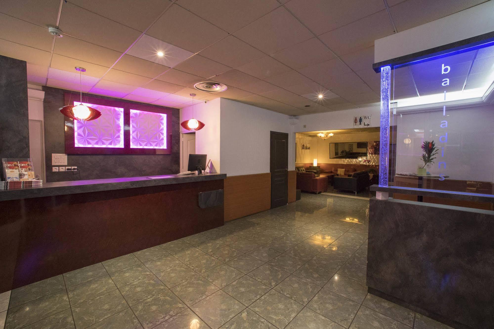 Hotel Restaurant Kyriad Direct Dijon Nord - Zenith - Toison D'Or ภายนอก รูปภาพ