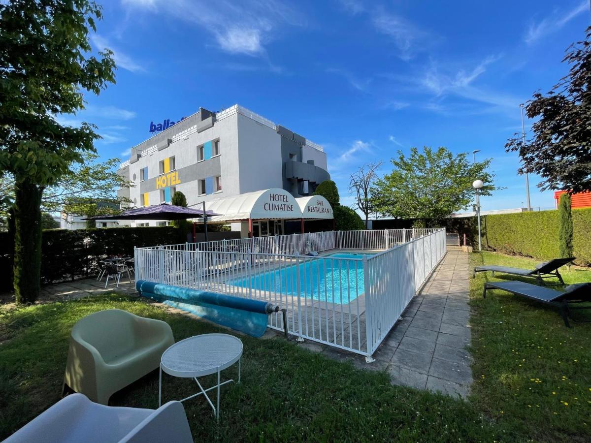 Hotel Restaurant Kyriad Direct Dijon Nord - Zenith - Toison D'Or ภายนอก รูปภาพ
