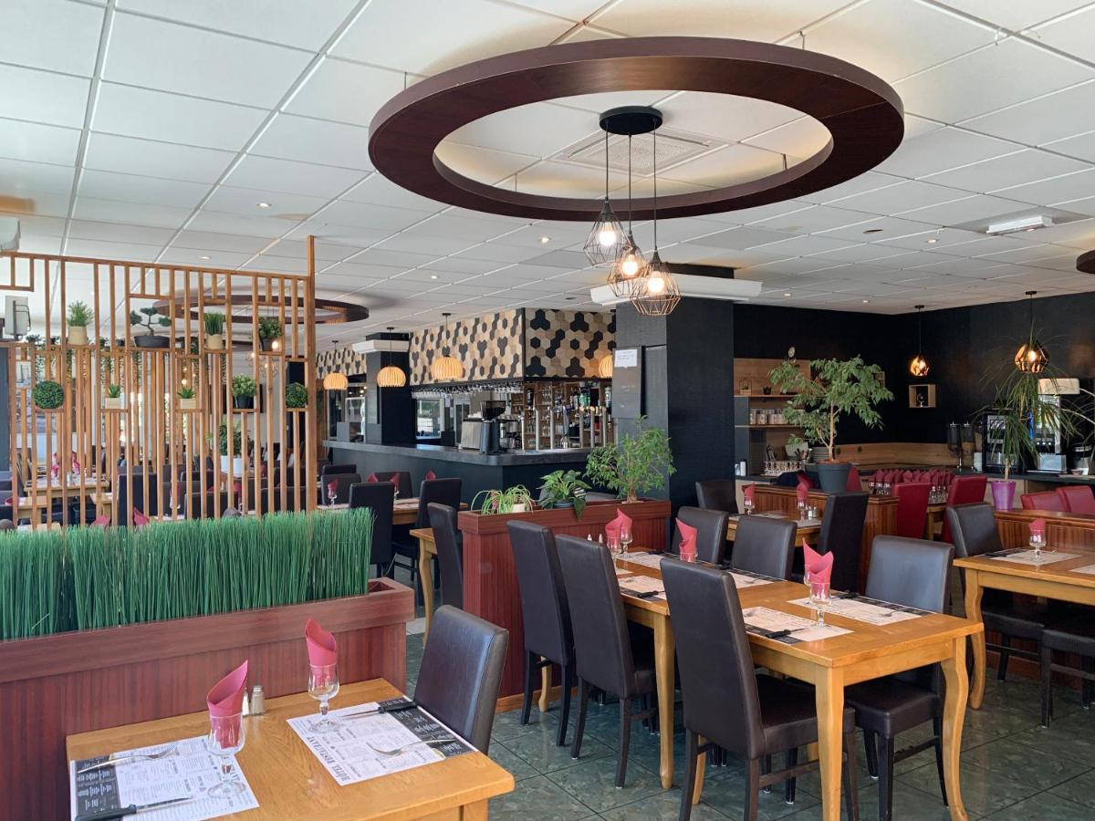 Hotel Restaurant Kyriad Direct Dijon Nord - Zenith - Toison D'Or ภายนอก รูปภาพ