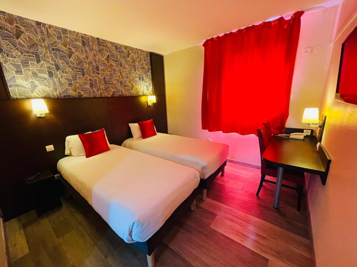 Hotel Restaurant Kyriad Direct Dijon Nord - Zenith - Toison D'Or ภายนอก รูปภาพ