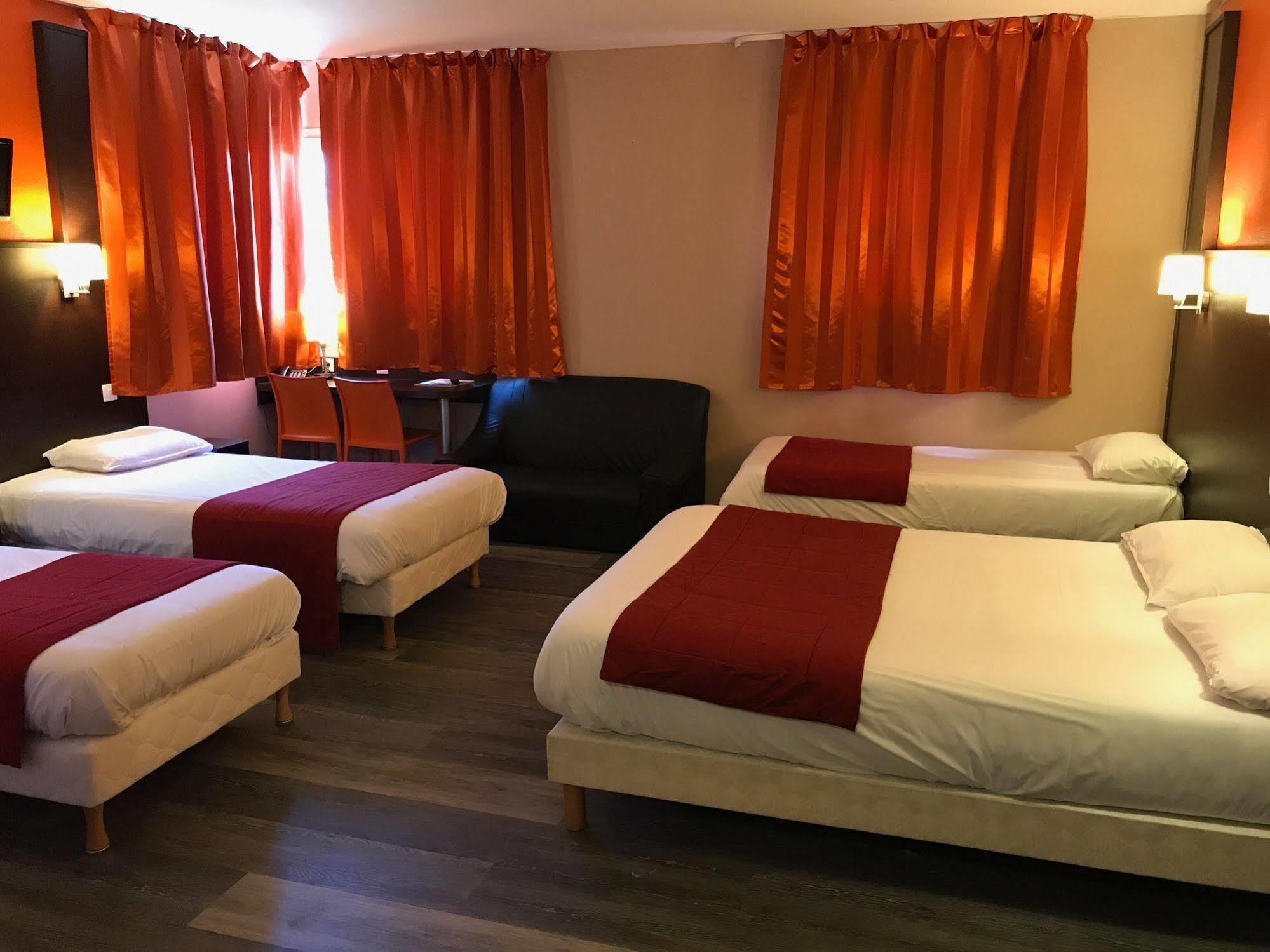 Hotel Restaurant Kyriad Direct Dijon Nord - Zenith - Toison D'Or ภายนอก รูปภาพ