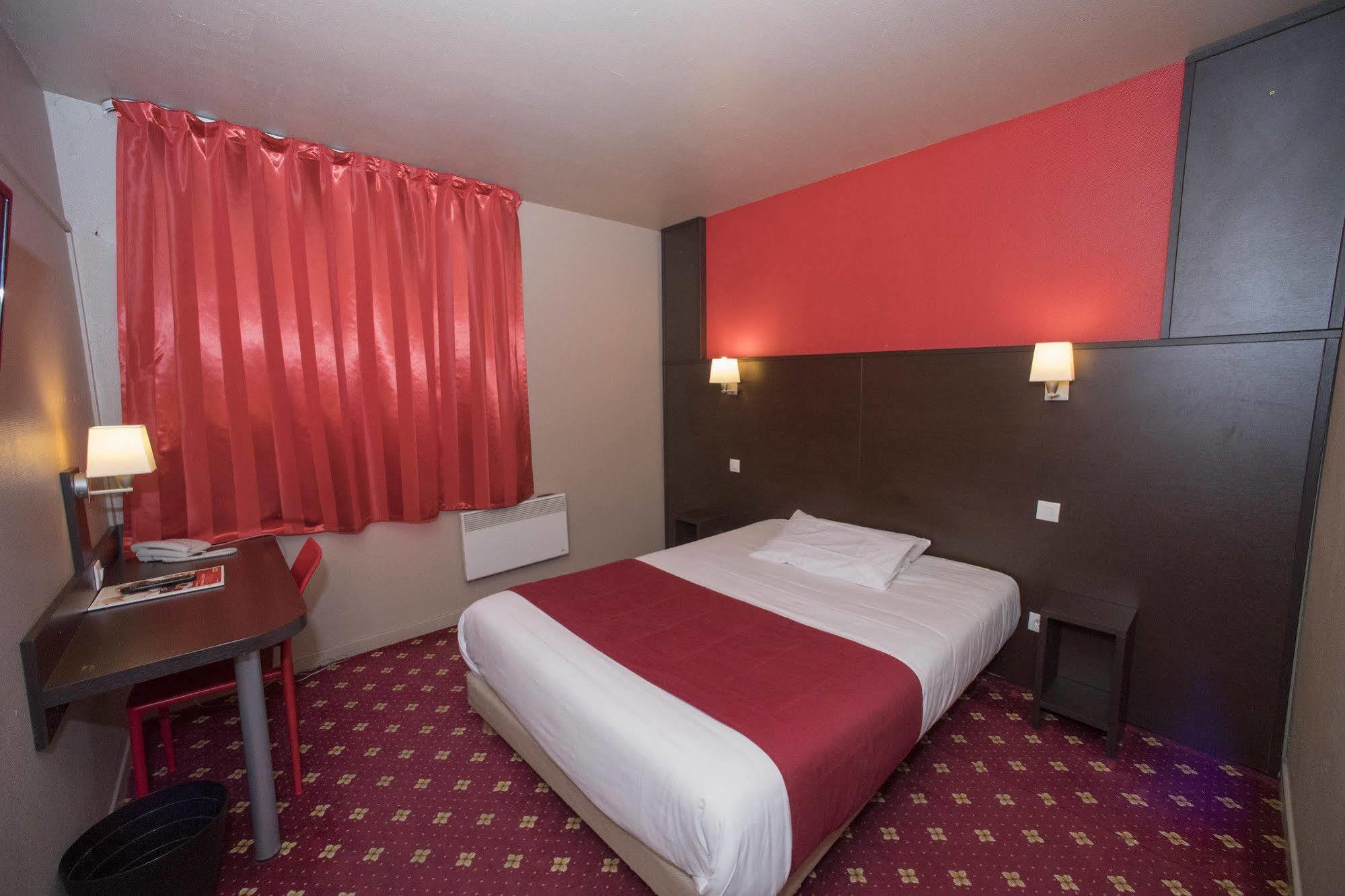 Hotel Restaurant Kyriad Direct Dijon Nord - Zenith - Toison D'Or ภายนอก รูปภาพ