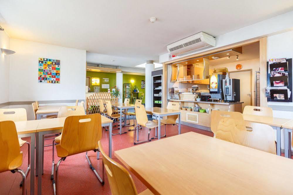 Hotel Restaurant Kyriad Direct Dijon Nord - Zenith - Toison D'Or ภายนอก รูปภาพ