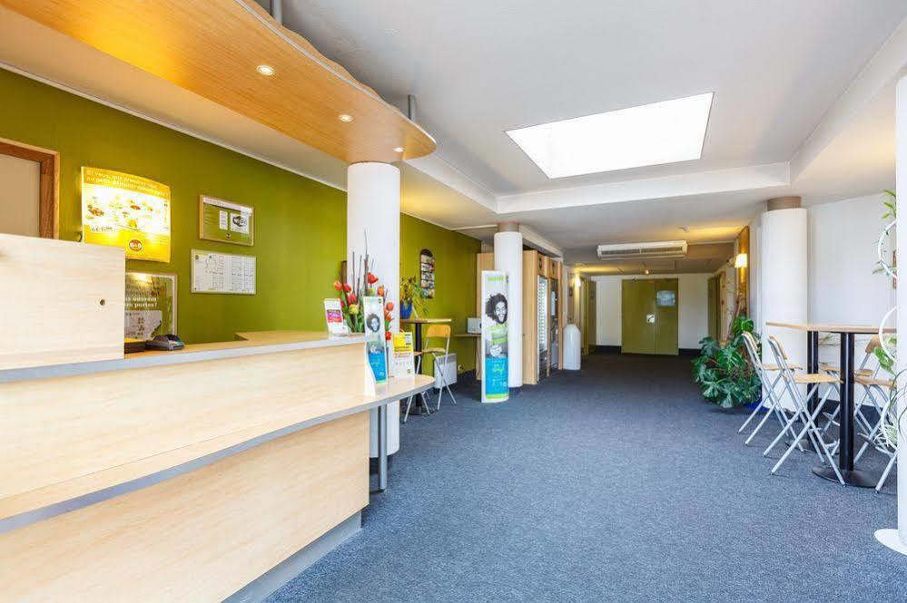 Hotel Restaurant Kyriad Direct Dijon Nord - Zenith - Toison D'Or ภายนอก รูปภาพ