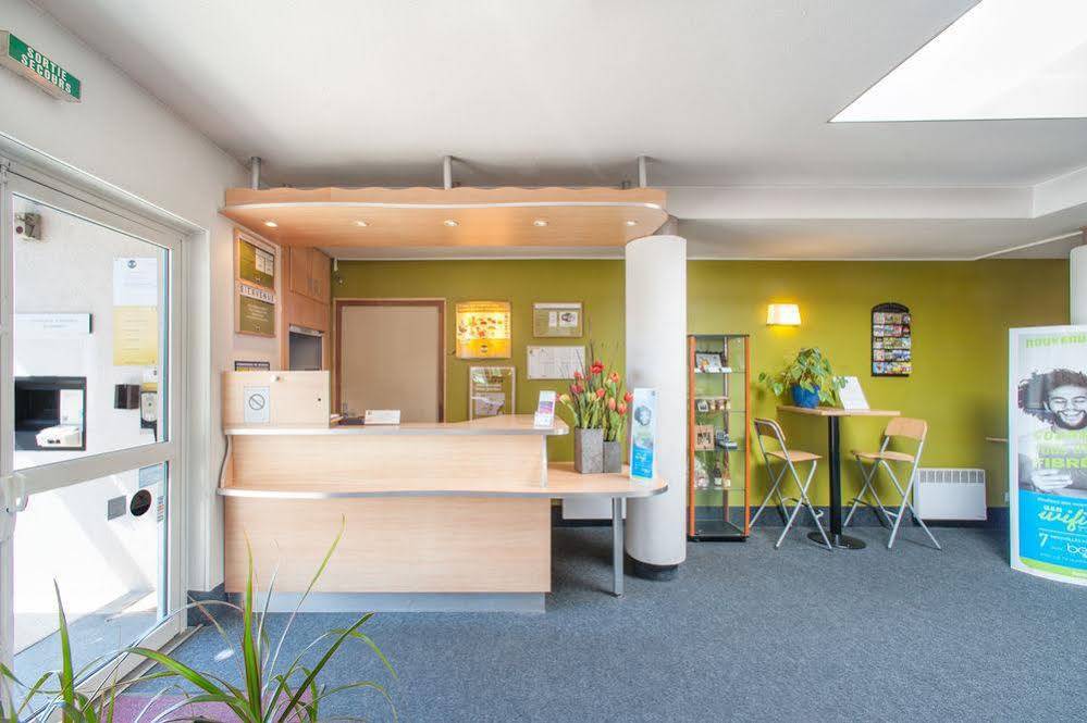 Hotel Restaurant Kyriad Direct Dijon Nord - Zenith - Toison D'Or ภายนอก รูปภาพ