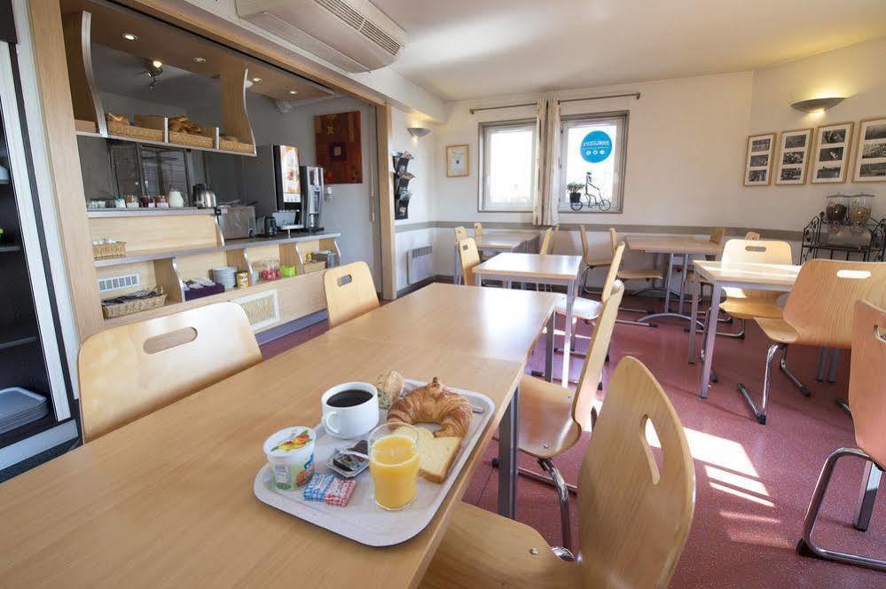 Hotel Restaurant Kyriad Direct Dijon Nord - Zenith - Toison D'Or ภายนอก รูปภาพ